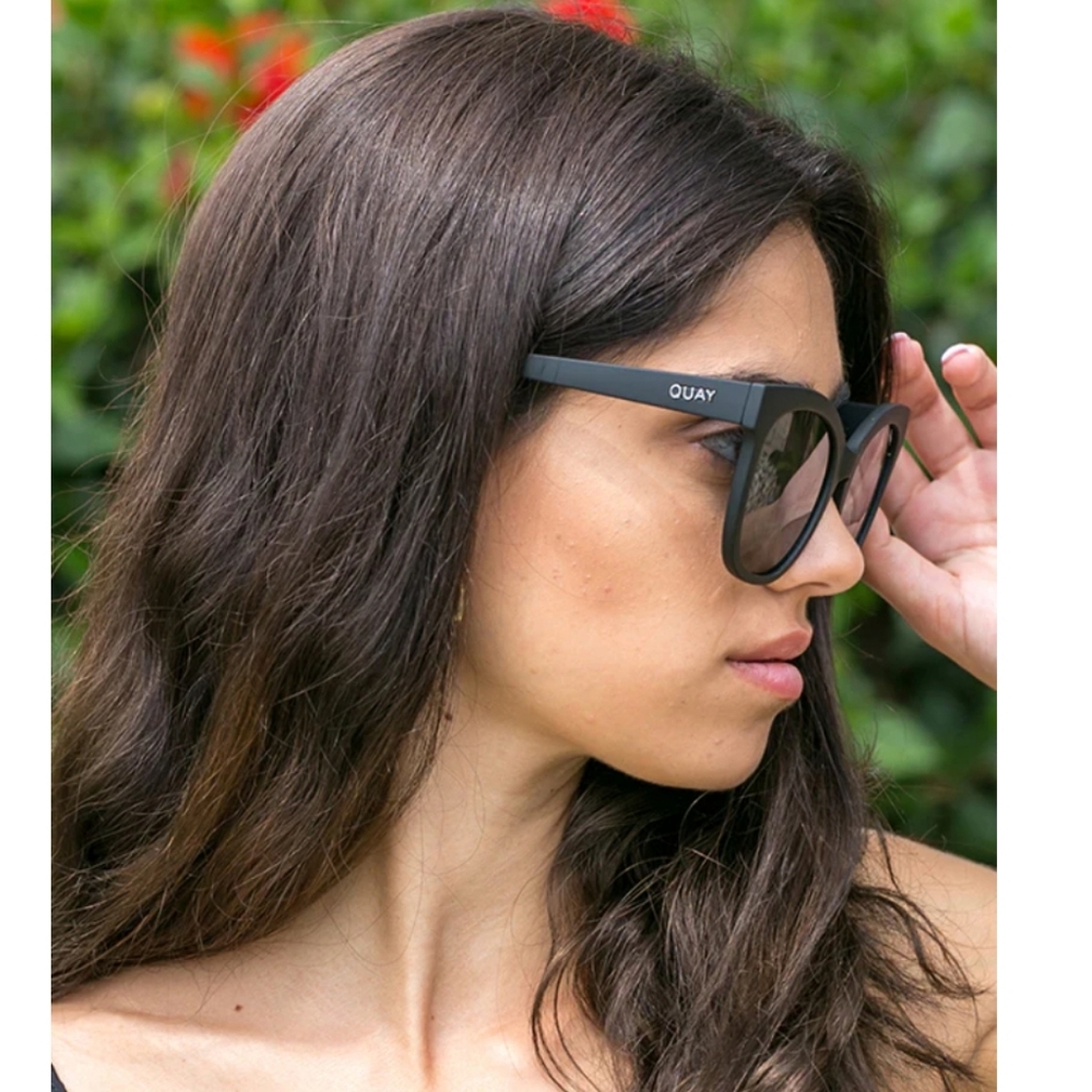 Quay Sunglasses - It's My Way in Black/Smoke Lens Mate Oversized Sunglasses Nwot - Picture 10 of 10